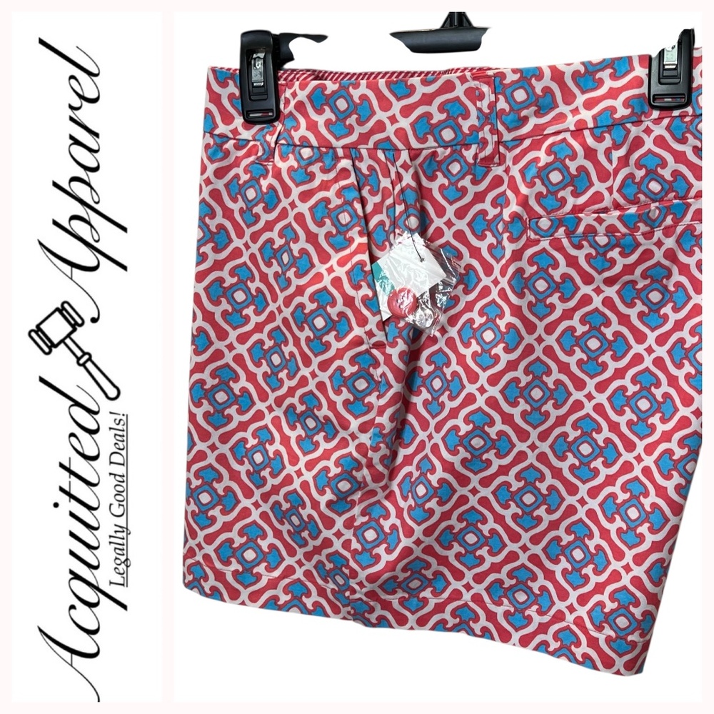 Crown & Ivy Coral Essential Abstract 4 Pocket Short Shorts